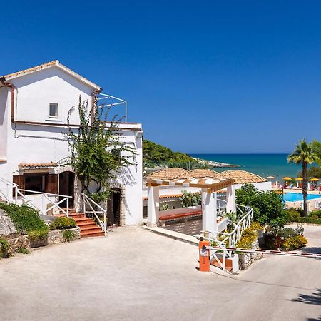 Crovatico Club Vacanze Vieste Exteriör bild