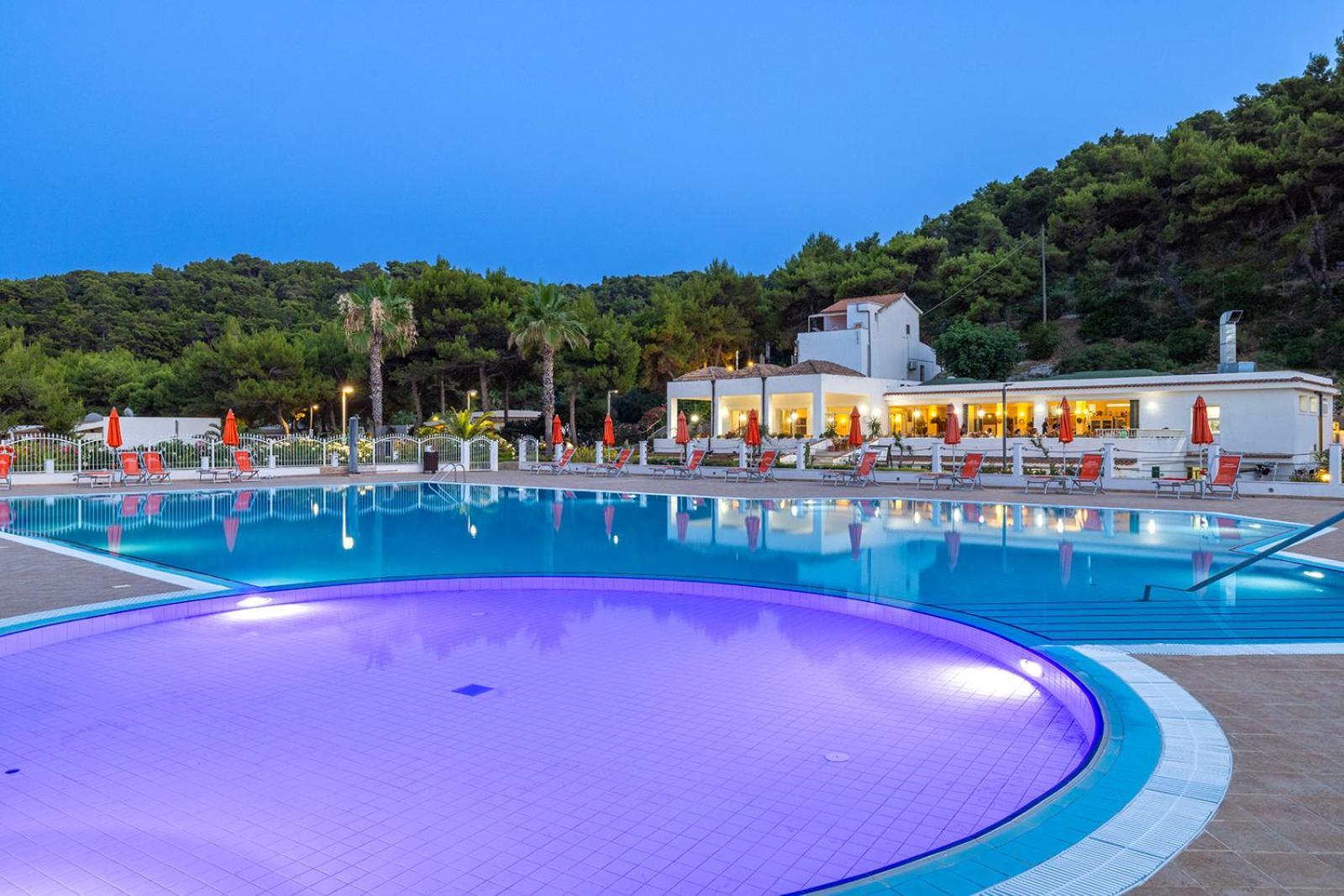 Crovatico Club Vacanze Vieste Exteriör bild