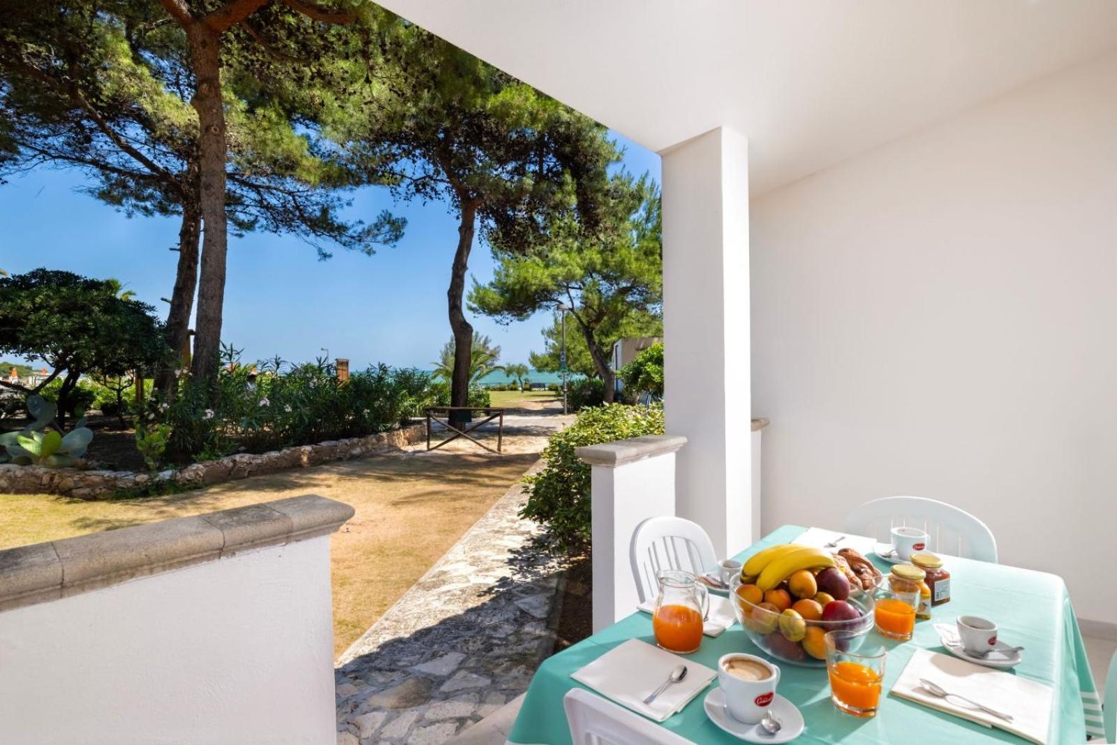 Crovatico Club Vacanze Vieste Exteriör bild